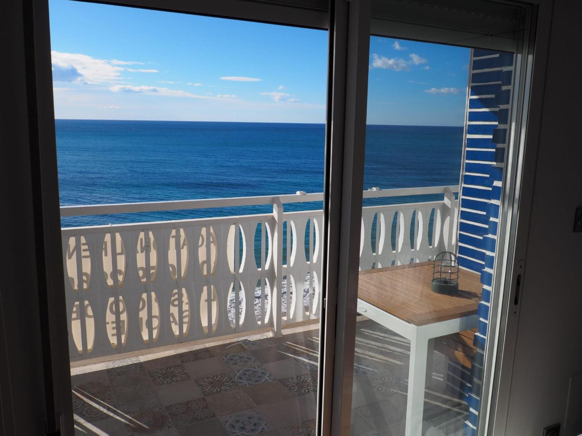 Apartamento L'Espigo De Saoret Primera Linea Playa Centro Soleado Y Recien Renovado La Vila Joiosa Extérieur photo