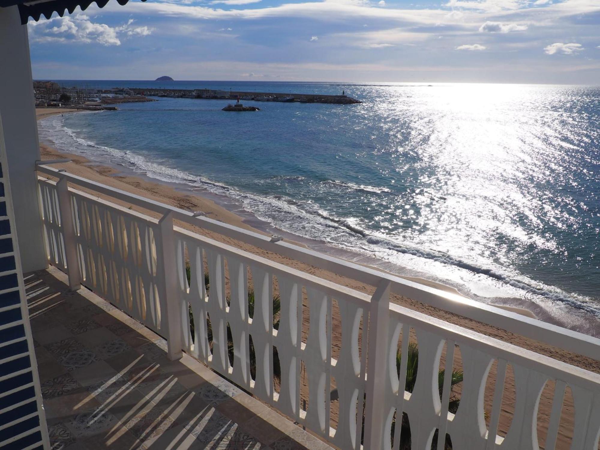 Apartamento L'Espigo De Saoret Primera Linea Playa Centro Soleado Y Recien Renovado La Vila Joiosa Extérieur photo