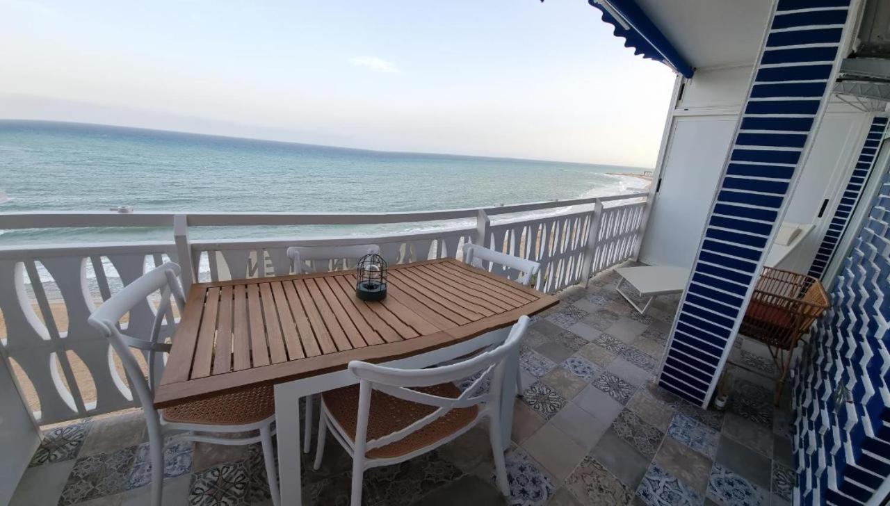 Apartamento L'Espigo De Saoret Primera Linea Playa Centro Soleado Y Recien Renovado La Vila Joiosa Extérieur photo
